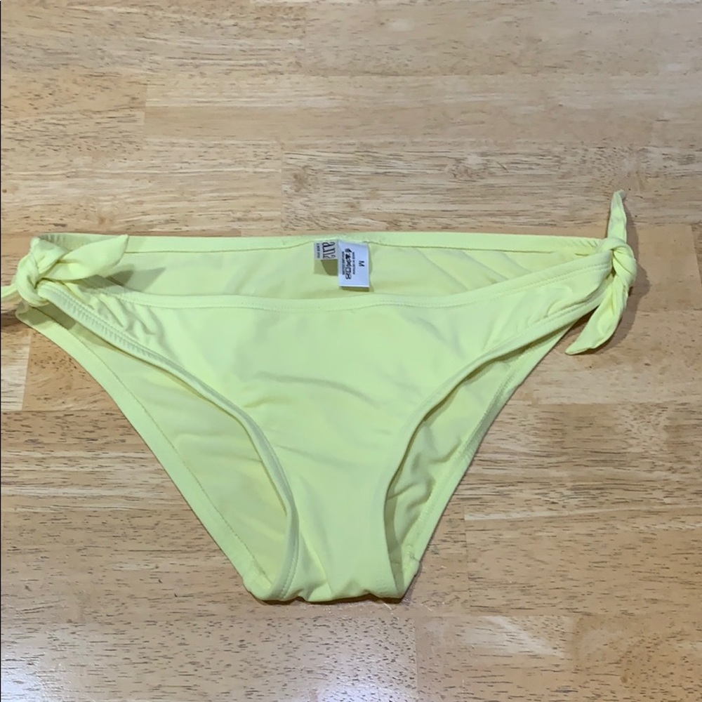 Bikini bottoms